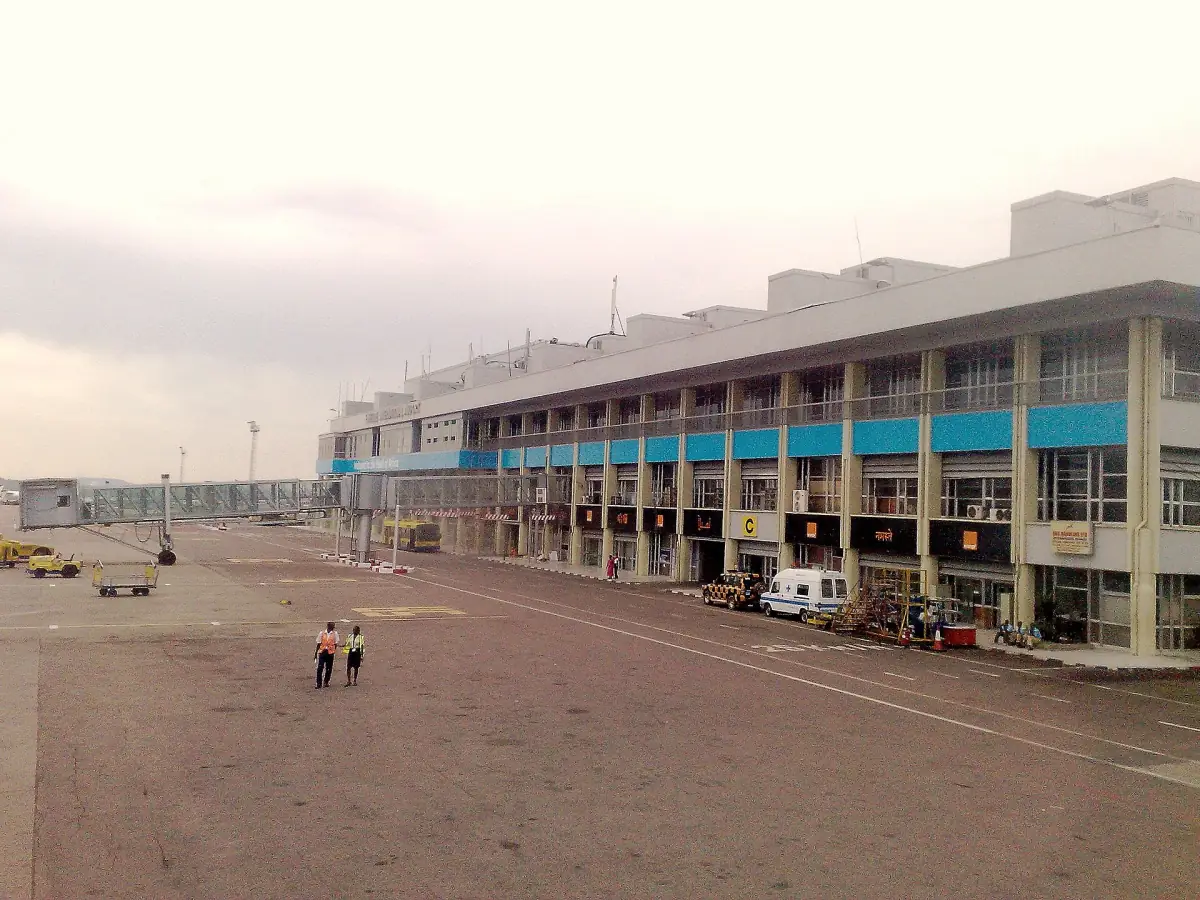 Het terminalgebouw van Entebbe International Airport